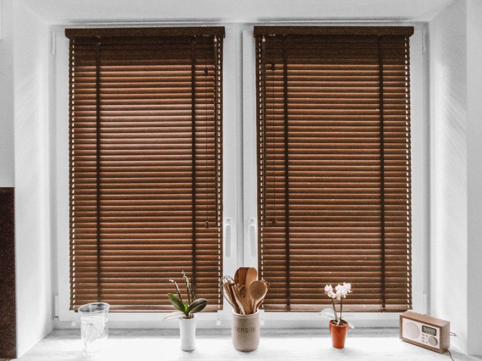 4_Basswood blinds